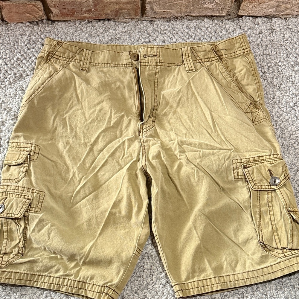Plugg Men's Khaki Cargo Shorts